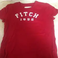 アバクロ赤トップス