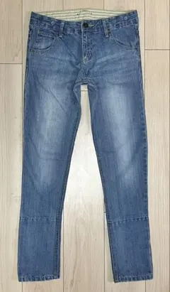 Item thumbnail for item ec1f305e-fe64-43cd-a6ac-a1577652f7f6