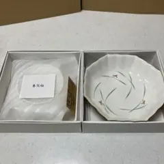 未使用】深川製磁 3色 菊割 小鉢 輪花 (値下げしました) - メルカリ
