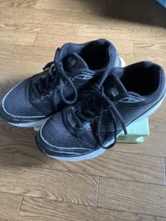 ATHREAM ランニングシューズ スニーカー NIKE adidas PUMAのサムネイル