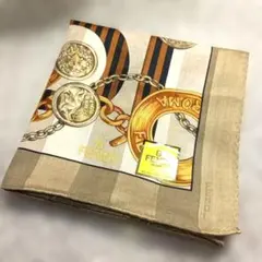 FENDI フェンディ ハンカチ チェーン柄 コットン100%　56×56のサムネイル