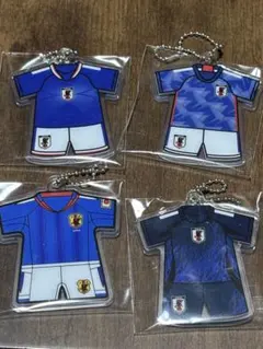 サッカー日本代表　アクリルチャームビスケット　4種セットのサムネイル