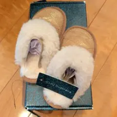 EMU Australia ゴールドスリッパ