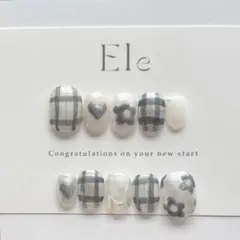 ネイルチップ　現品　チェック　キラキララメ系　お花　ハート　青系白系