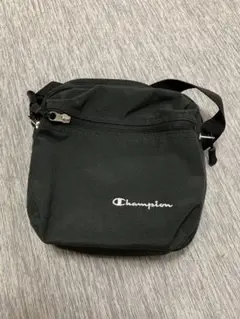 Champion 黒 ショルダーバッグ　しまむら