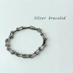 Item thumbnail for item 9c1e5cf7-57e7-4c89-b5f1-f6e60a8568b7