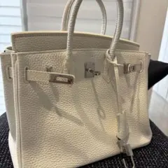 カデナ付きハンドバック　希少品25 インチシルバー金具　超人気のホワイト期間限！