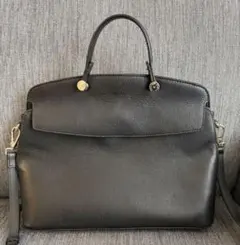 極美品フルラ FURLAパイパー サフィアーノー ブラック Mサイズ - メルカリ