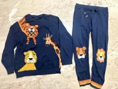 動物柄トレーナーとパンツセット