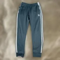 M アディダスオリジナルス トラックパンツ SST TP ジャージパンツ