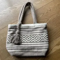 シューラルー鞄