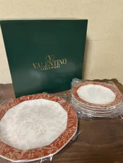 ヴァレンチノ　VALENTINO 食器　パーティセット　お皿　大1枚　中5枚のサムネイル