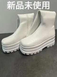 【お値下げ！新品未使用】ホワイト厚底ロングブーツ　レディース