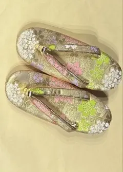 桜花柄 金色 キッズ草履 七五三 三歳用