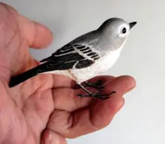小さなバードカービング コサメビタキ 野鳥 木彫りのサムネイル