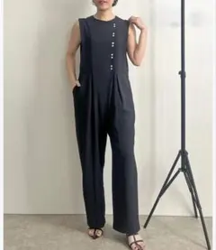 【美品】LHELBIE ボタンデザインオールインワン ブラックのサムネイル