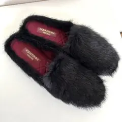 新品未使用AQUAZZURA ファーサンダル スリッパ　スリッポンのサムネイル