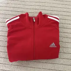 adidas essentials レッドジャージ
