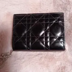 ノベルティブラック 二つ折り財布☆