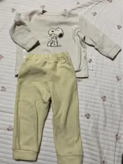 ユニクロ　長袖パジャマ　フリース　スヌーピー　90