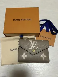 LOUIS VUITTON 三つ折り財布 ポルトフォイユ・ヴィクトリーヌ
