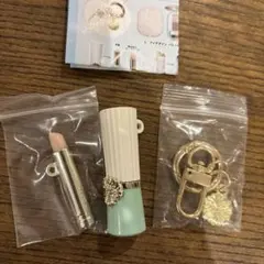 新品　PAUL&JOE リップスティックとキーホルダーセット ガチャガチャ