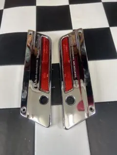 302 エンブレム クローム仕上げ 取り付けクリップ付き - メルカリ