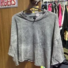 グレー クロップド丈 Tシャツ M