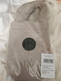 【新品】スターバックス　ホリデー2025ボトルショルダーバッグ　ファー ベージュ