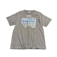 NYヤンキース　記念Tシャツ　Majestic 古着　グレー　L 8Sa