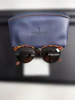 TRUSSARDI トラサルディ サングラス TR-124 べっ甲柄 ケース付き