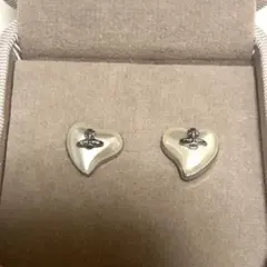 VivienneWestwood パール　ハート　ピアス