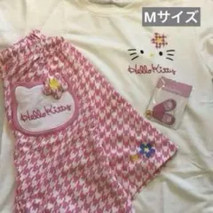 新品　タグ付き　カオハナキティ ドンキ パジャマ　キーホルダーつきセットアップのサムネイル