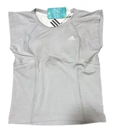 新品 adidas アディダス ロゴプリント ブラカップ付 半袖Tシャツ ヨガ