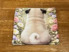 パグ　8重ガーゼハンカチ