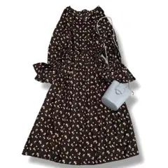 美品◆ブルーレーベルクレストブリッジ ロングワンピース 黒x花柄 38