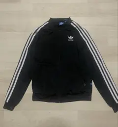 アディダスのSSTトラックジャケット黒