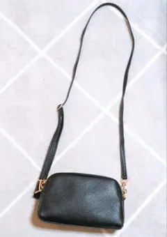 ミニショルダーバッグ　ブラック