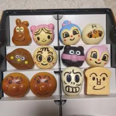 アンパンマン キャラクター 　アンパンマンパン 12個セット