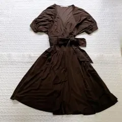 ダイアンフォンファステンバーグ ラップワンピース パフスリーブ　リボン　ブラウン