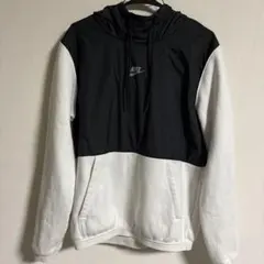 Nike フード付きパーカー ブラック/ホワイト