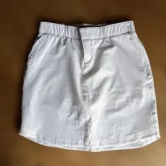 レディースゴルフスカート　中古サイズ4 アンダーアーマー