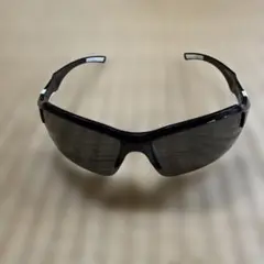 スポーツスタイル サングラス ブラック　中古品