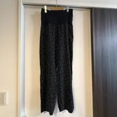 西松屋 薄手 マタニティパンツ 黒と白の水玉模様