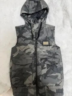 2026年最新】ドルガバ ダウンベストの人気アイテム - メルカリ