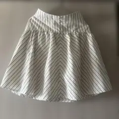美品✨️ JILL BY JILLSTUART フレアスカートのサムネイル
