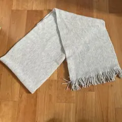 グレー フリンジ付き リブ編みマフラー