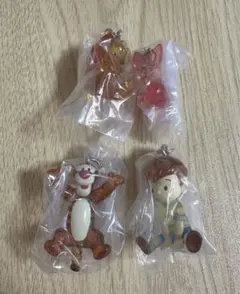 【新品未開封】プーさんめじるしアクセサリー 4種