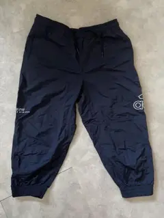 adidas クロップド ナイロンパンツ FM5409 ネイビー