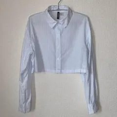H&M/エイチアンドエム　ショート丈ストライプシャツ　ライトブルー　XSサイズのサムネイル